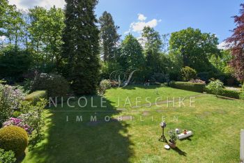 parkähnliches Grundstück parkähnliches Grundstück