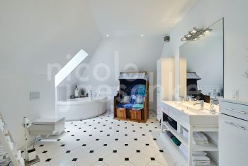 großes Vollbad großes Vollbad