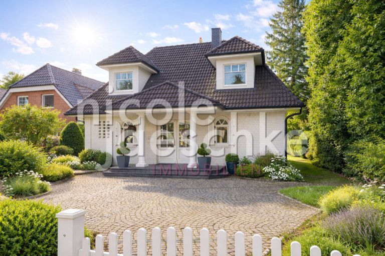 Landhausvilla mit tollem Garten