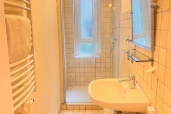 modernes Duschbad