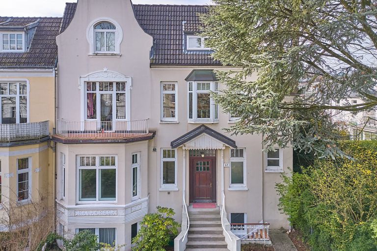 Villa mit 3 Wohneinheiten - variabel zu nutzen