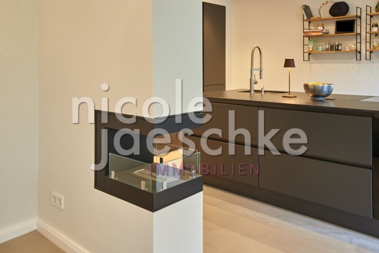 Grünes Paradies am Wasser-verkauft